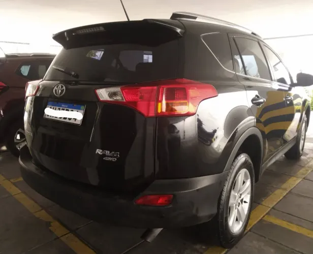Toyota RAV4 2.0 4X4 16V Aut. 2014