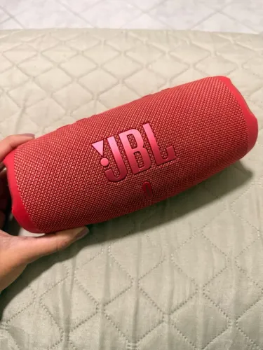 JBL CHARGE 5 - VERMELHA