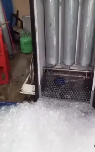 MÁQUINA DE GELO ESCAMA 18 VEZES SEM JUROS NO CARTÃO