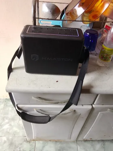 Vendo caixa hmaston semi nova 