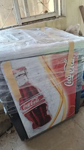 Frizzer pequeno em perfeito estado ( Precisando repor o gás)