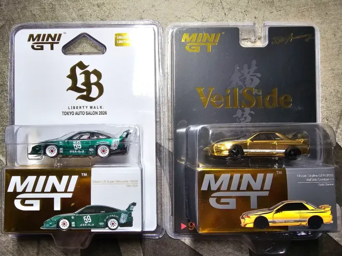 Set Conjunto Mini GT Nissan 180SX Tokyo e Nissan Skyline comemorativa 35 anos VeilSide