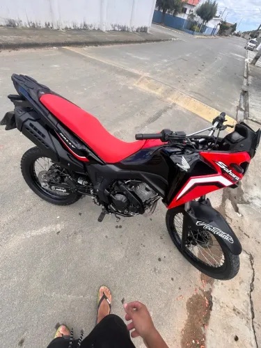 XRE SAHARA 300 RALLY