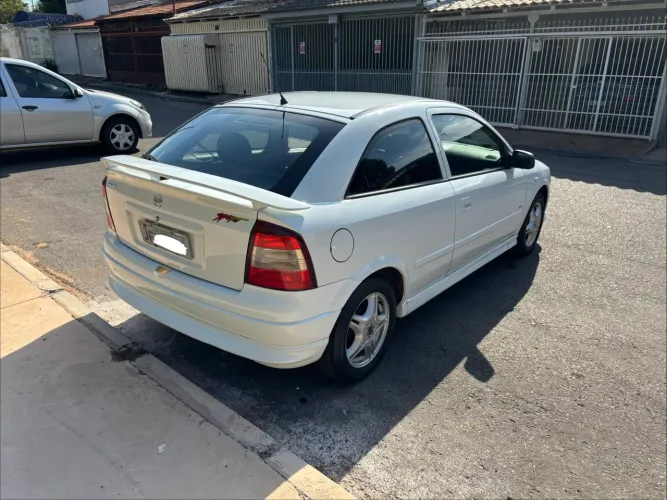 Chevrolet Astra S.sport 2.0 F.pow. 5p/sport 2.0 3P 2001