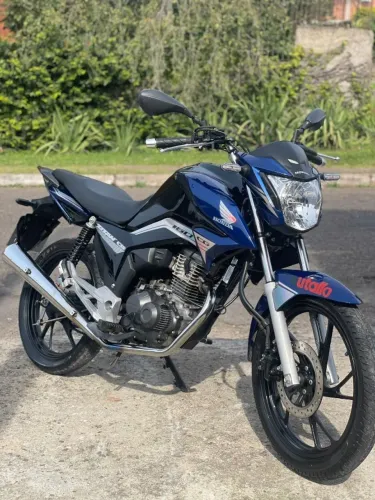 Moto 160 titan