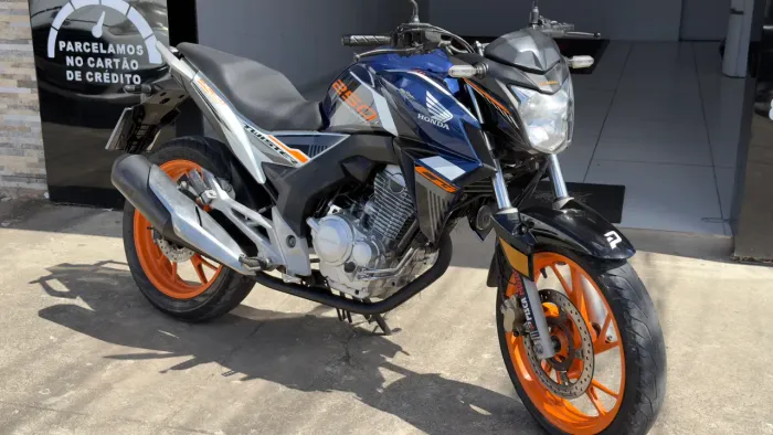 CB TWISTER 250 ABS SPECIAL EDITON / PISCA MOTOS