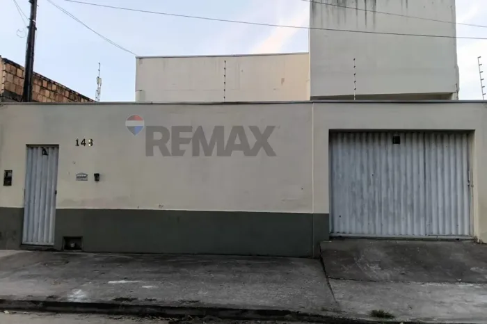 Casa com 2 Quartos sendo 1 Suíte no Jardim Caraípe