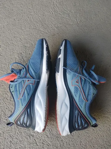 Tênis masculino Mizuno