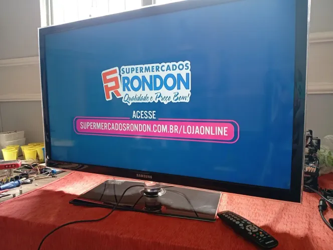 Tv Samsung 40pol não é smart