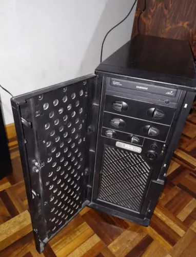 CPU i7 Hd 1tb 8gb ram placa vídeo 1gb