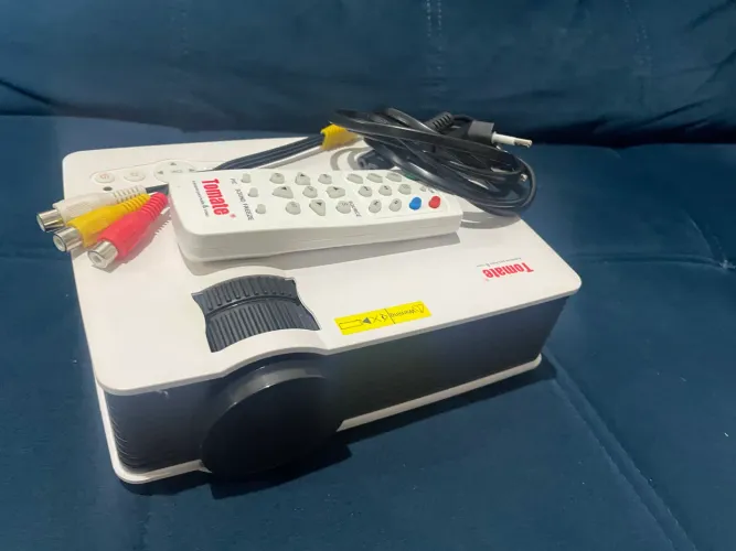 PROJETOR TOMATE HOME CINEMA MPR-7007 - COMPLETO