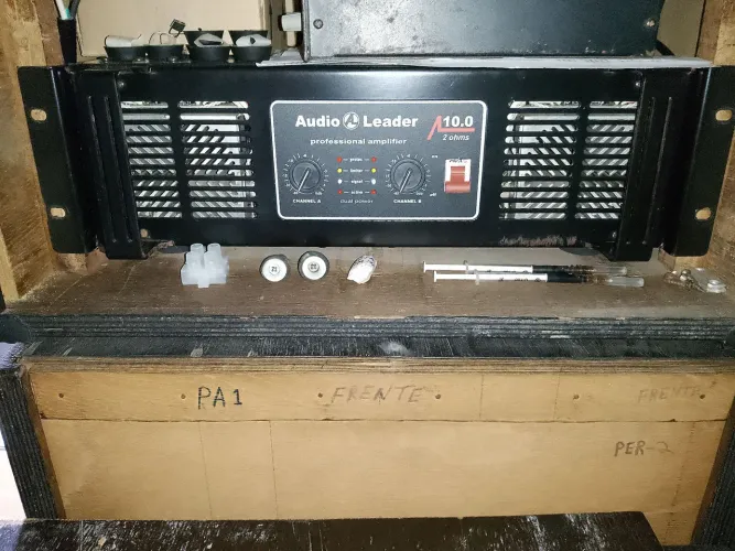 AMPLIFICADOR ÁUDIO LÍDER 10.0 PROFISSIONAL POTÊNCIA 10.000 WATTS RMS SEMI NOVO