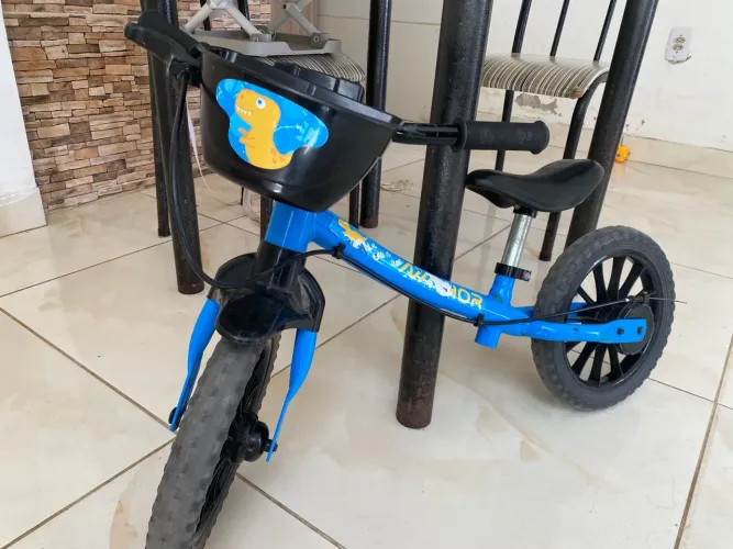 Bicicleta infantil equilíbrio