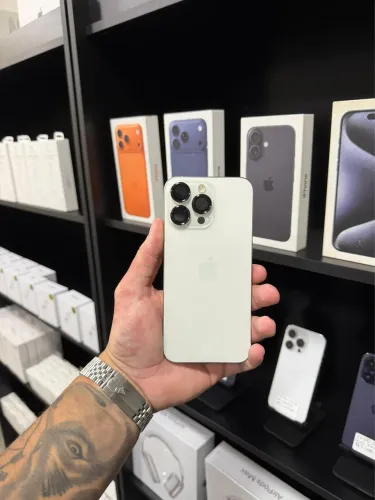 iPhone 16 pro 128gb