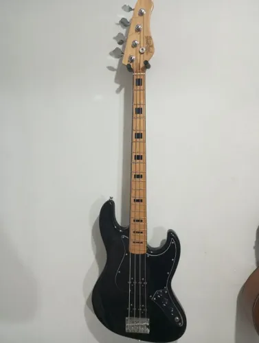 Baixo Tagima Jazz Bass TBJ-4