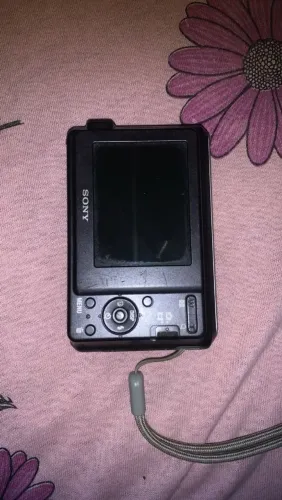 Vendo câmera da Sony acompanha o carregador da pilha