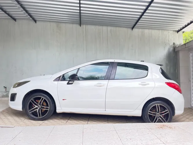 Peugeot 308 Allure 1.6 Flex 16V 5P Mec. 2013