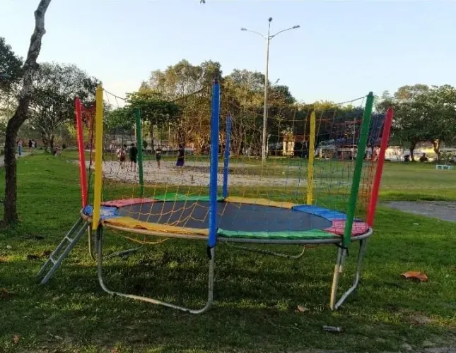 Aluguel de Pula-Pula Grande Conj. Tapajós/Canarinho