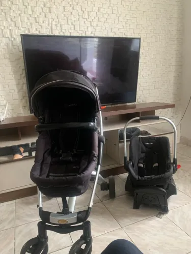Carrinho de bebê + Bebê conforto Kiddo Eclipse