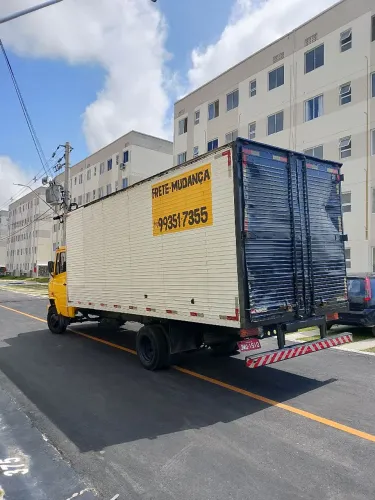 Frete bau mudança caminhão *