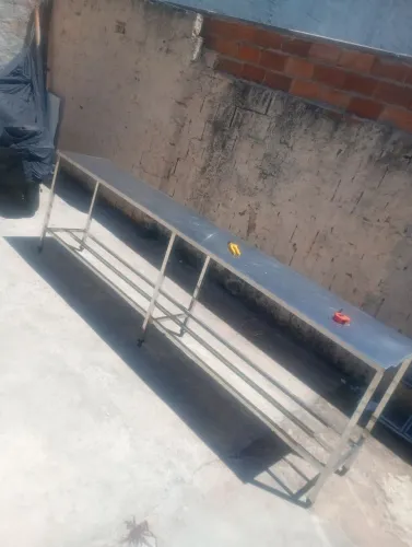 Mesa de inox 3 metros x 0,50 de largura x 0,90 de altura