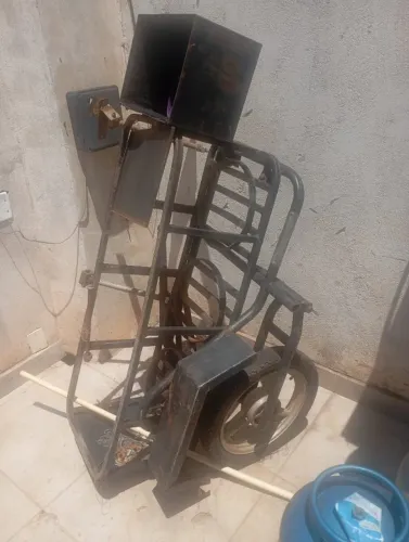 Transportadora em perfeito estado para uso geral