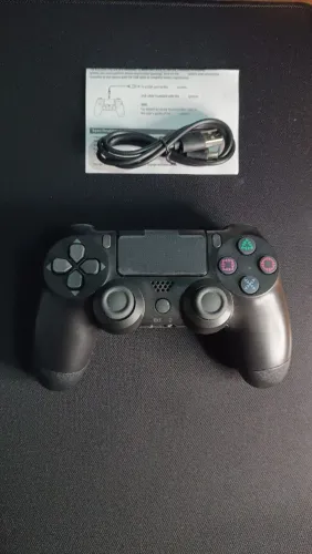 Controle PLAYSTATION 4 novinho na caixa zero uso.