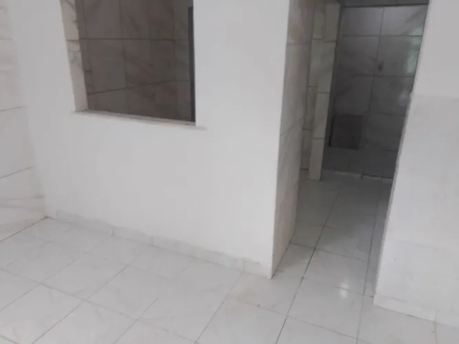 Primeiro andar pronto para morar...vender rápido