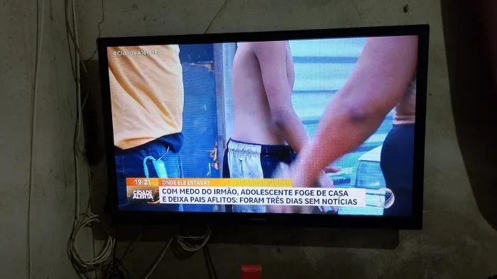 TV Samsung 43 polegadas não é Smart TV