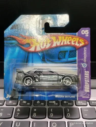 Hot Wheels Nissan SKYLINE DROPSTARS CHUMBO