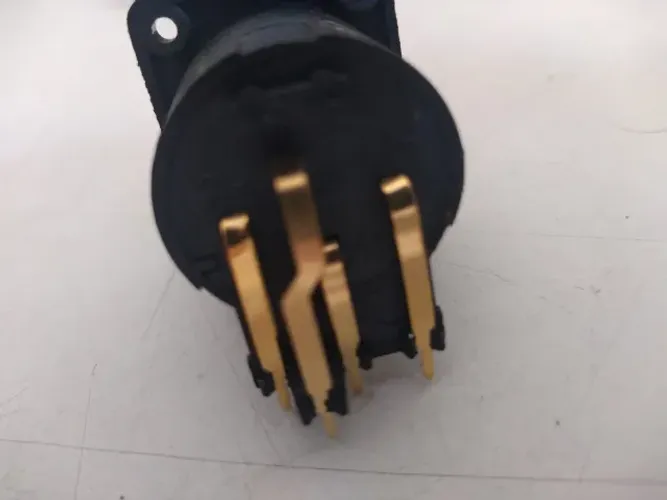 Conector Speakon Fêmea P/ Painel Com Trava Metal Kit 24 pçs