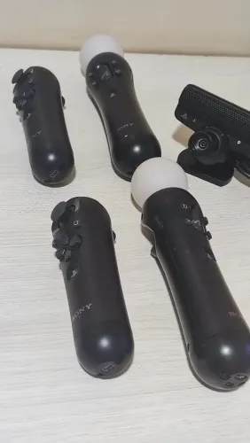 Controles de PS3 e câmera de PS3