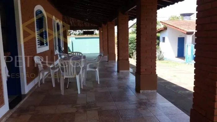 Chácara com 3 dormitórios à venda, 195 m² por R$ 700.000,00 - Recanto dos Dourados - Campi