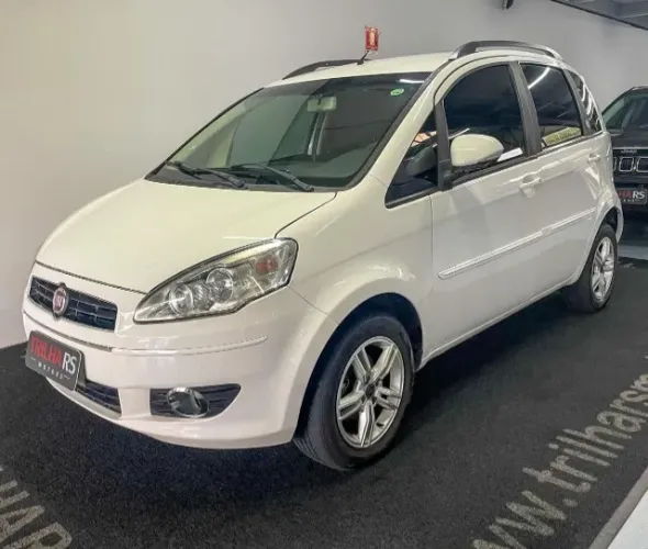 Fiat Idea Attractive 1.4 Fire Flex 8V 5P 2011