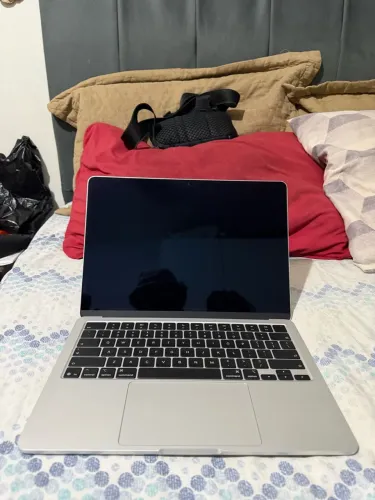 MacBook 13 Air m5 2026,16gb ram 512gb