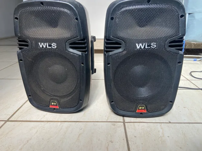 Par de caixas wls