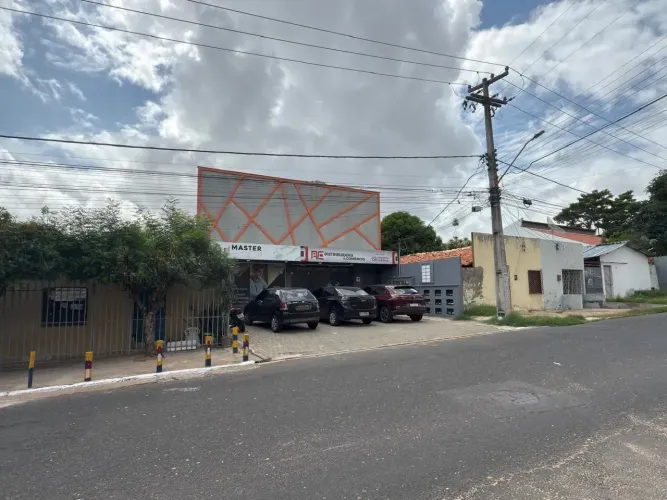 Sala Comercial com 40 m2, sala ampla com banheiro em Ininga - Teresina - PI