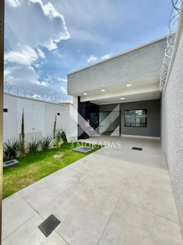 Casa 2Q no Residencial Santa Fé em Goiânia