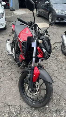 Yamaha FZ15 muito nova 