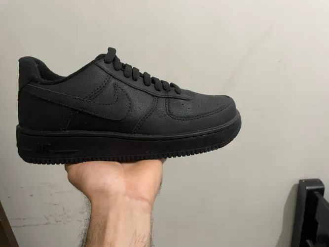 Tênis Nike AIR FORCE
