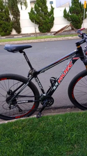 Vende se bicicleta aro 29 freio hidráulico