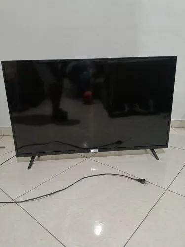 TV SEMP TCL (olha descrição)