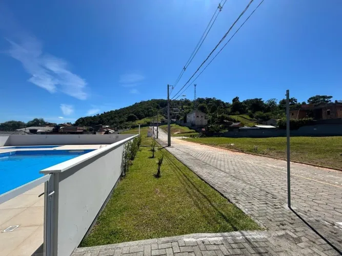 Lote de 150m² em condomínio fechado em Biguaçu