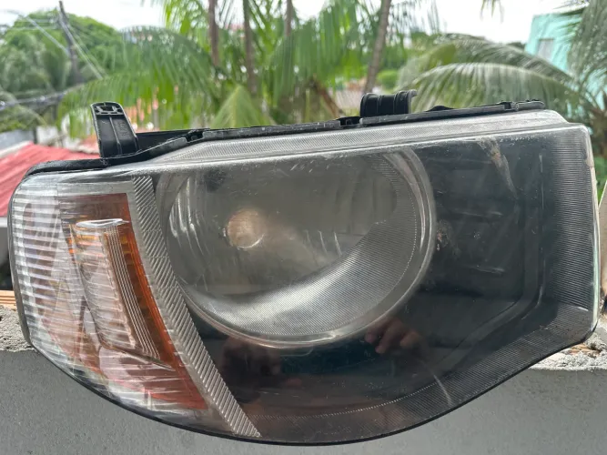 Farol L200 triton Hpe 2013