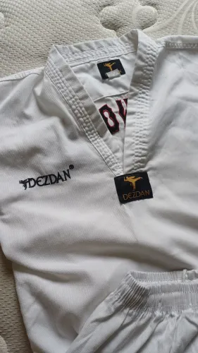 Kimono, Dobok Taekwondo