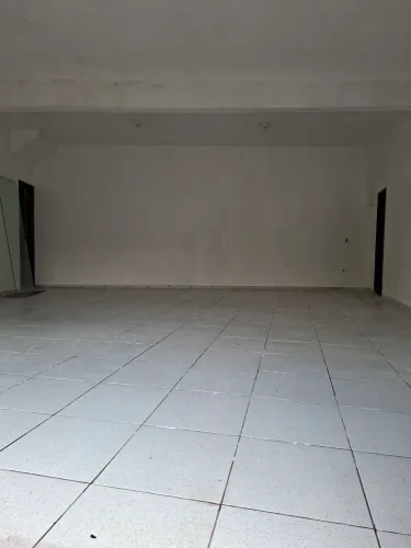ALUGO PONTO COMERCIAL 
