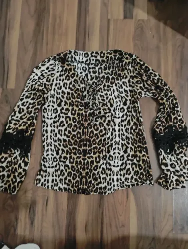 Blusinha manga longa tecido confortável