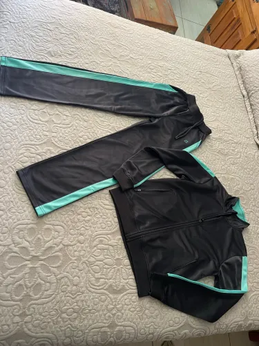 Conjunto infantil 8 anos novo 