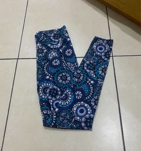 Calça legging azul estampada