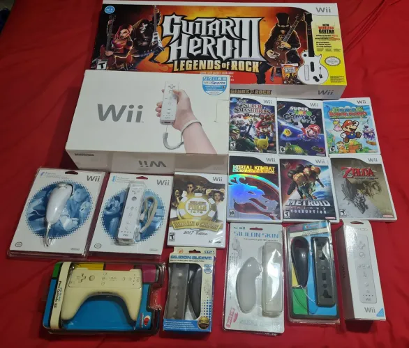 Kit Nintendo Wii+8 jogos+guitarra Les Paul Guitar Hero+2 controles+ 1 controle nunchuck